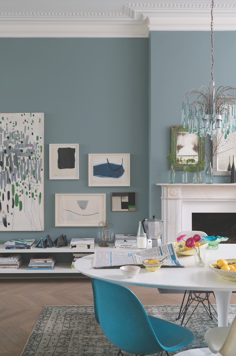 Oval Room Blue No. 85