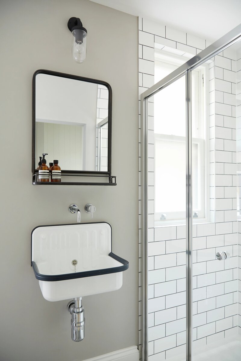 Chambers_Gate_No.85_Walls__Bathroom_Mylands_P2_-_Newsletter_and_web.jpg