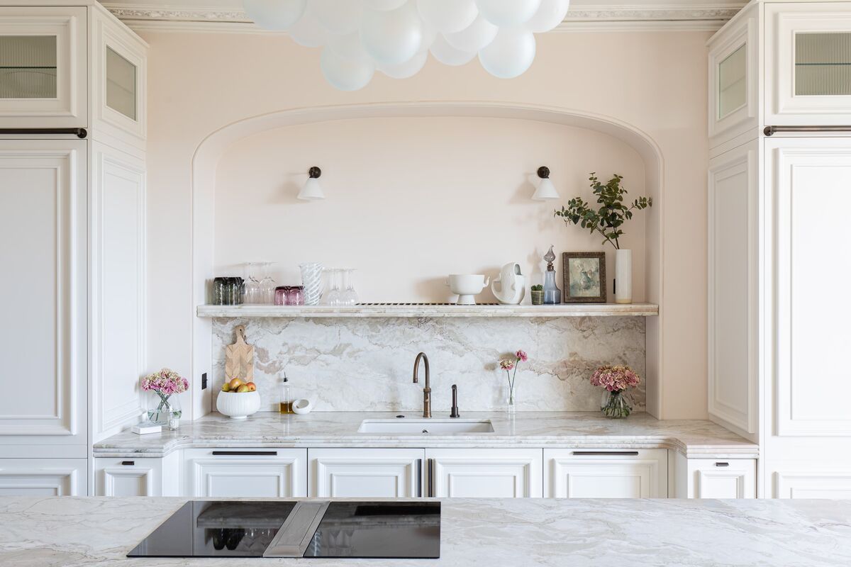 Kensington_Rose_No._22__Walls__Holland_Park_No.5_W_M_Matt__Woodwork__Kitchen_Mylands__laurabutlermadden_16_-_Newsletter_and_web_landscape.jpg